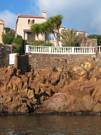 Waterfront Holiday Home agay St raphael south France,the villa on the sea