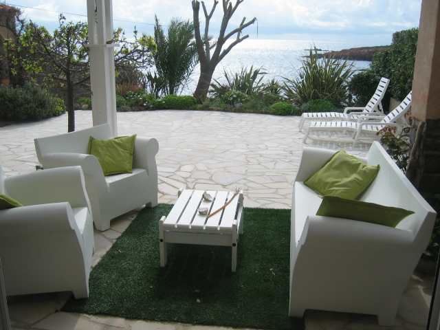 Seaside villa rental Cte d'azur Saint Raphael Var,outdoor living room the french seaside villa rental